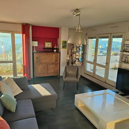 T5 Exceptional! Terrace 60 M2 By Station 8 Pers *