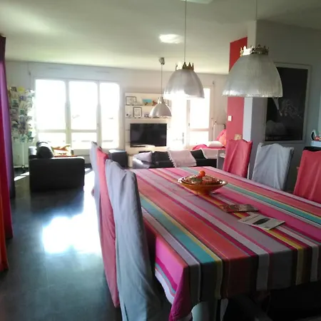 T5 Exceptional! Terrace 60 M2 By Station 8 Pers